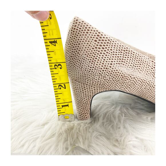 2/$30 VANELi Vintage Dayle 9 Taupe Womens Classic Embossed Leather Heeled Pump - Picture 5 of 16